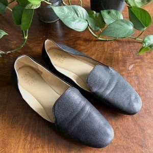 Black Flat Loafer Size 9 Naturalizer Emiline